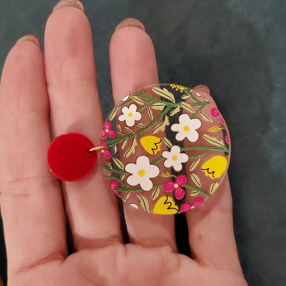 Floral daisy and tulip acrylic pierced 6 colors to choose from Spring Summer - Picture 3 of 13